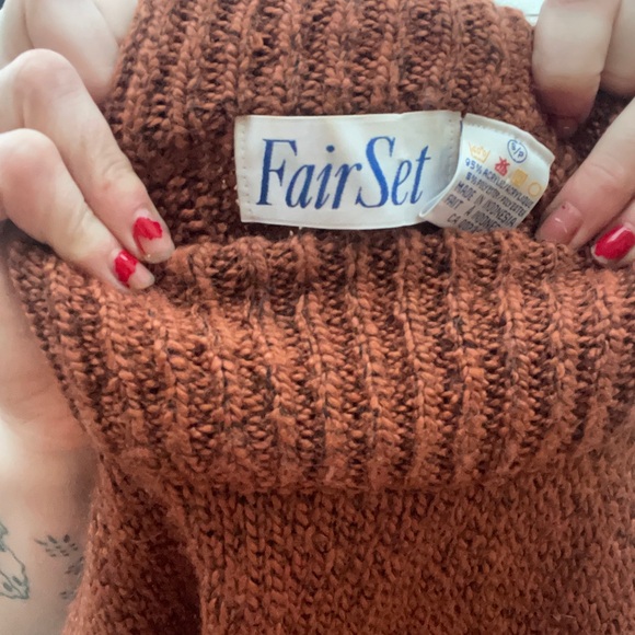 Vintage burnt orange sweater - Picture 3 of 4